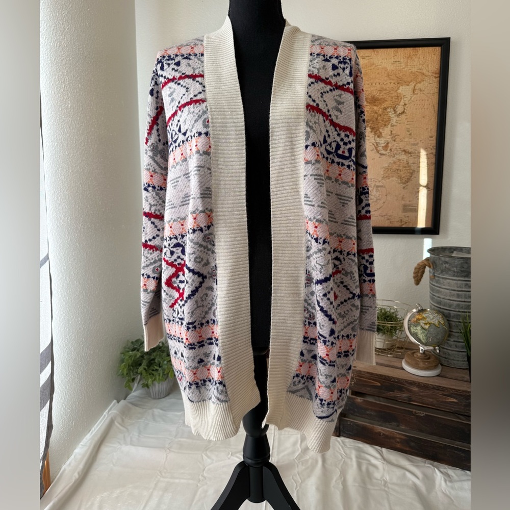 Skies are Blue open cardigan size small
